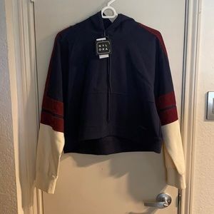 Nylora Crop Hoodie